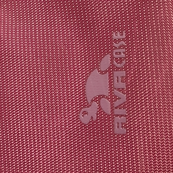 Rivcase Germany Laptop Case - Picture 4 of 8